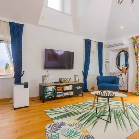 Oskar Apartment Supetar